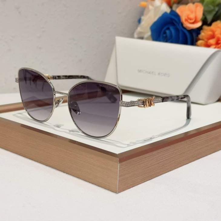 Picture of Michael Kors Sunglasses _SKUfw74775183fw